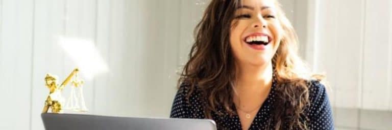 Recruiter using Strategies to Find Top Talent