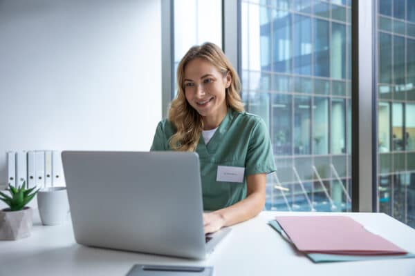 How Healthcare Teams Standardize Workflows with TextExpander