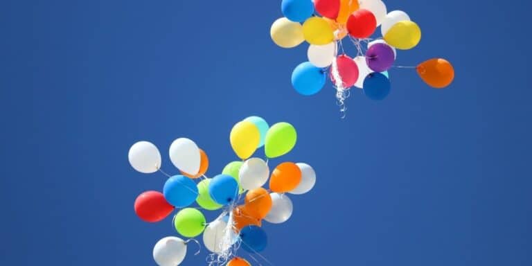 delight your customers with baloons