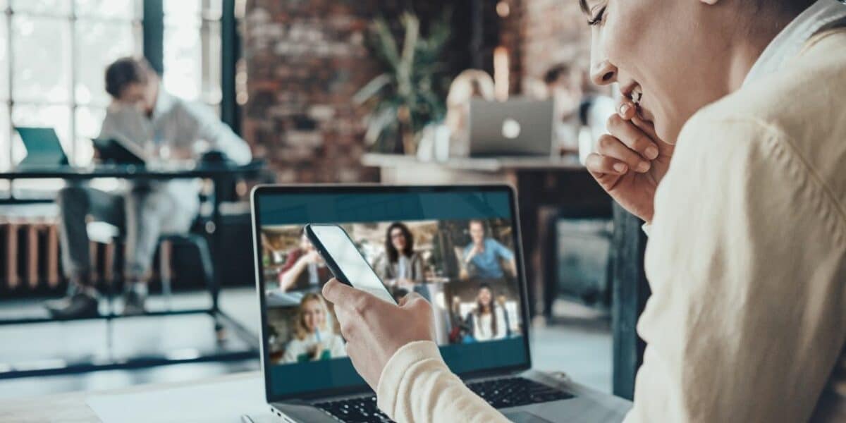 Different Ways To Host A Remote Brainstorm Woman Zoom Call Laptop