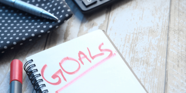 15 Customer Service Goals for 2025 Performance Reviews